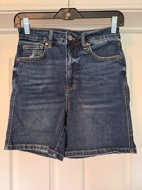 Judy Blue - Style # JB 150286 DK Tummy Control Blue Jean Shorts - M